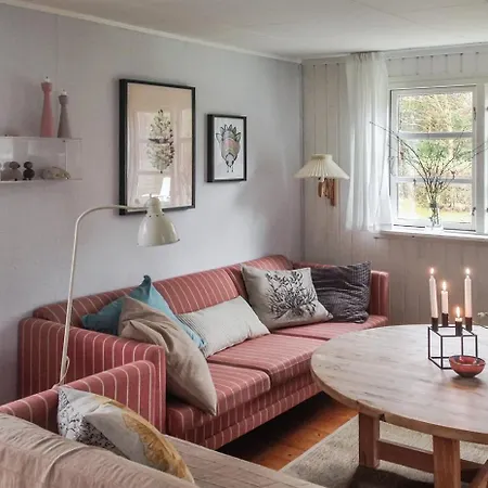 Three-bedroom Holiday In *
